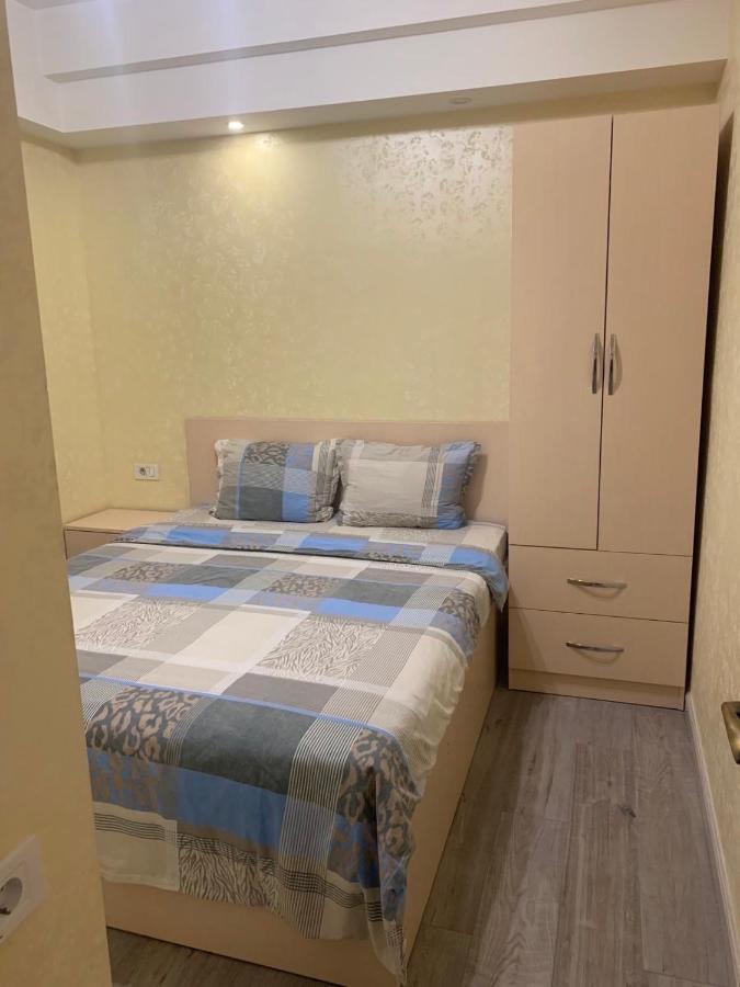 Comfortable Apartment In Center Ereván Exterior foto