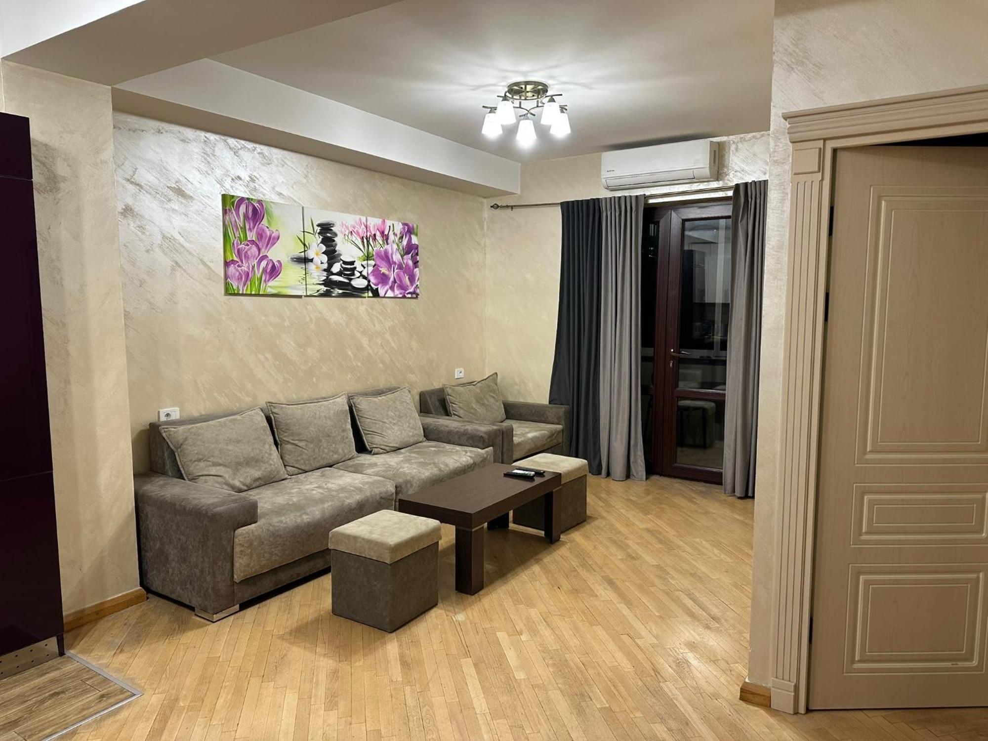 Comfortable Apartment In Center Ereván Exterior foto